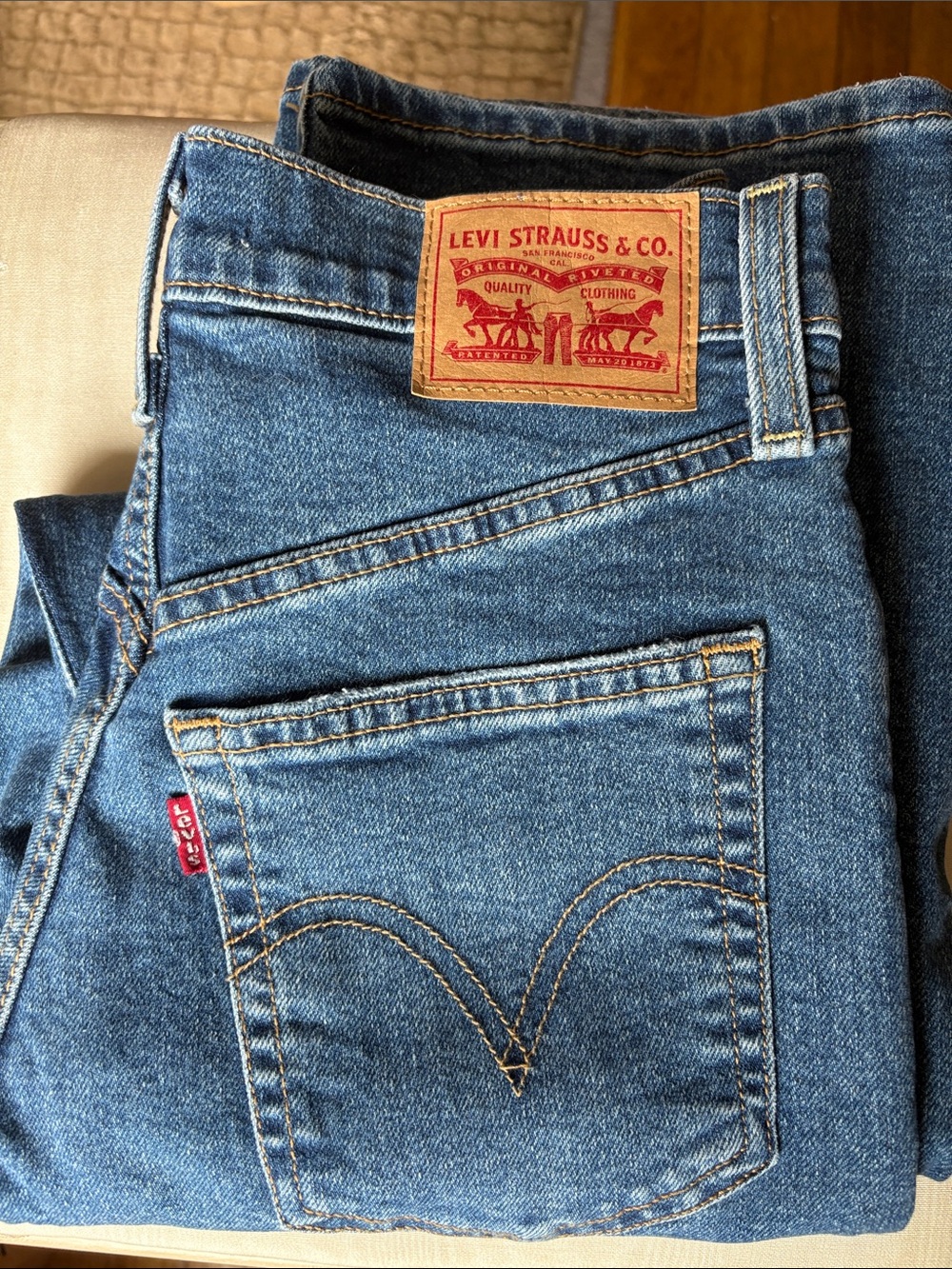 Levi’s ribcage straight ankle Jeans